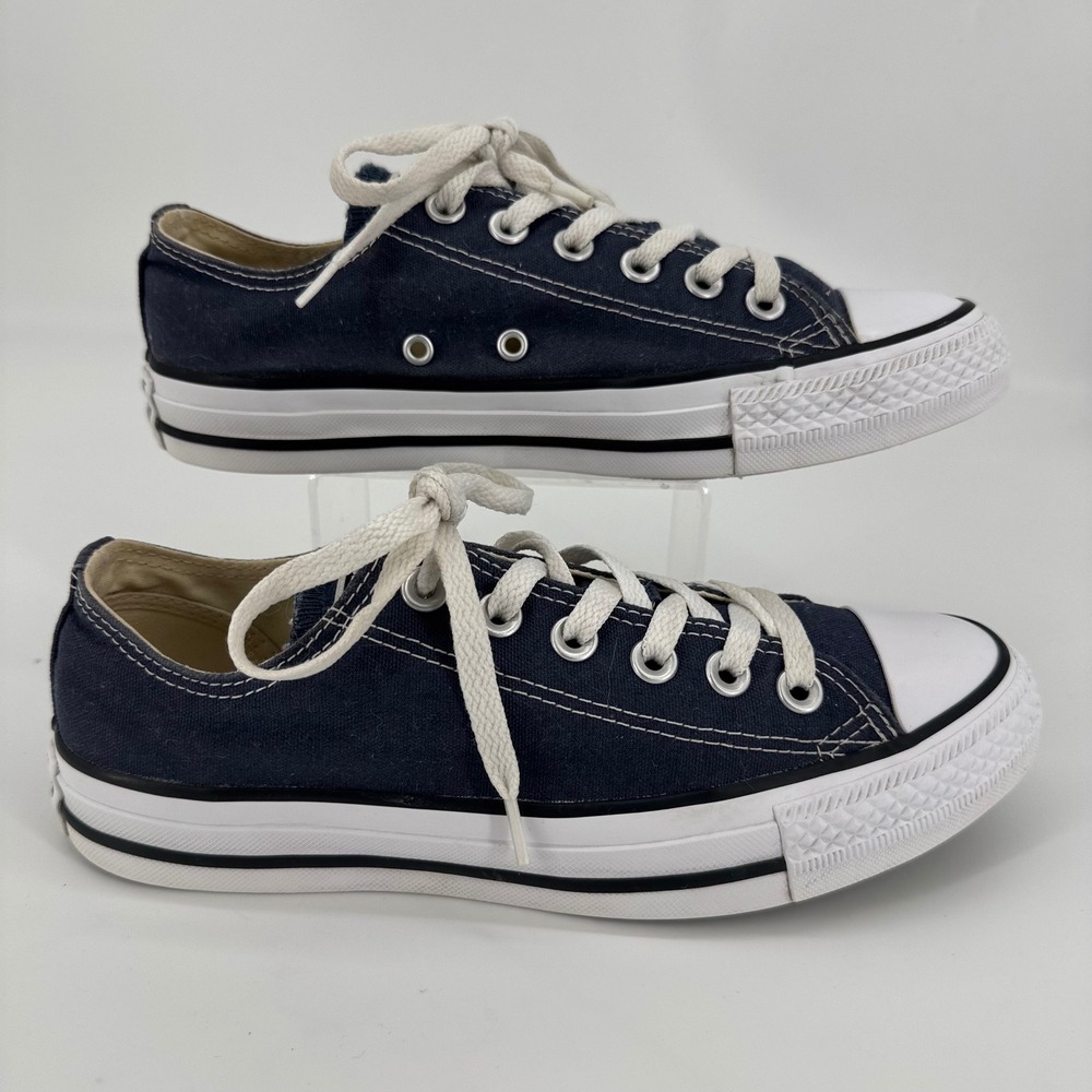 Converse Chuck Taylor All Star Low Top Navy Blue Sneakers M9697 Womens Size 7